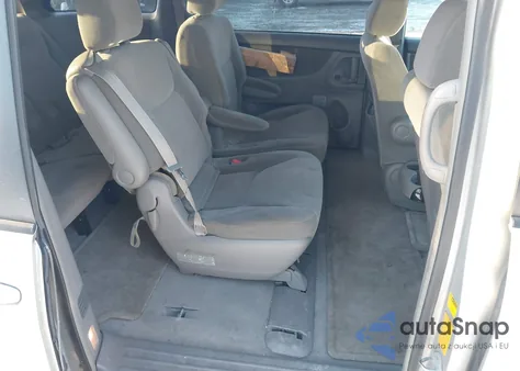 2004 Toyota Sienna Le from USA, damaged, VIN 5TDZA23C14S038037